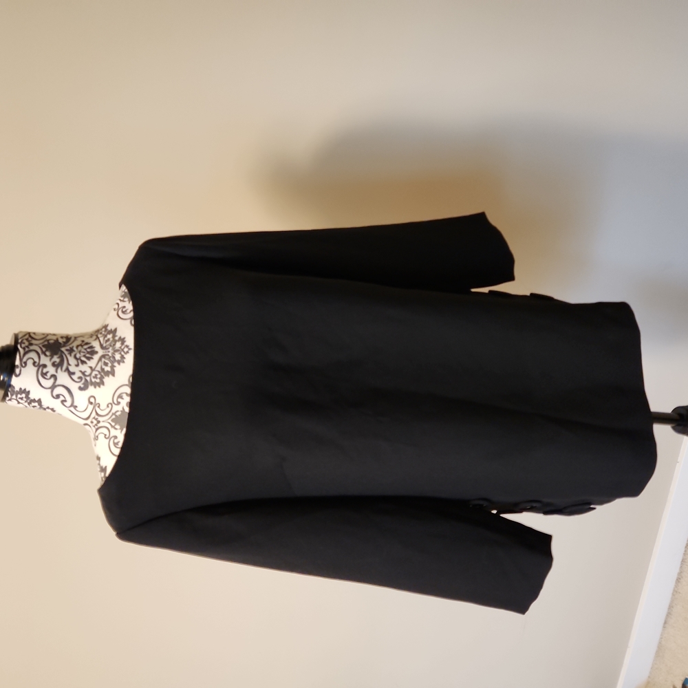 Banana republic  black top  size small